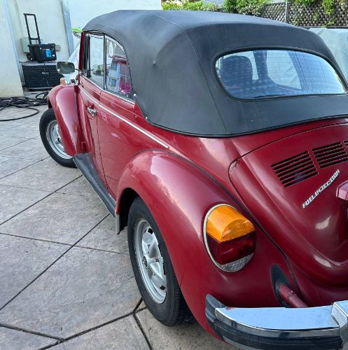 Volkswagen-Beetle-1979-Red-2