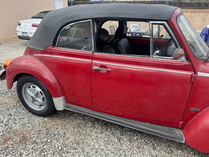 Volkswagen-Beetle-1979-Red-9