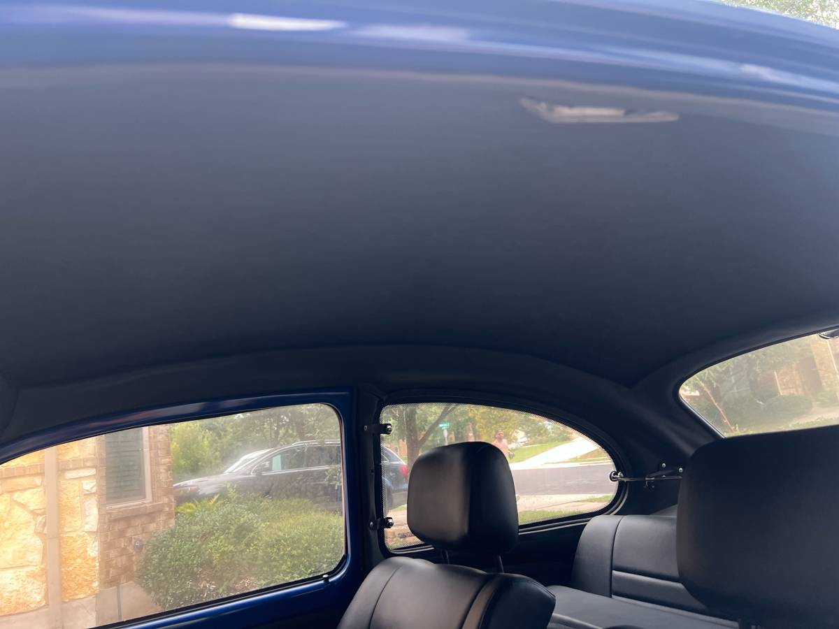 Volkswagen-Beetle-1989-blue-12