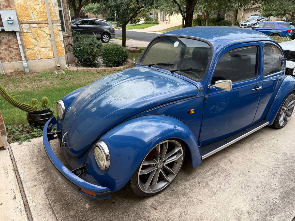 Volkswagen-Beetle-1989-blue