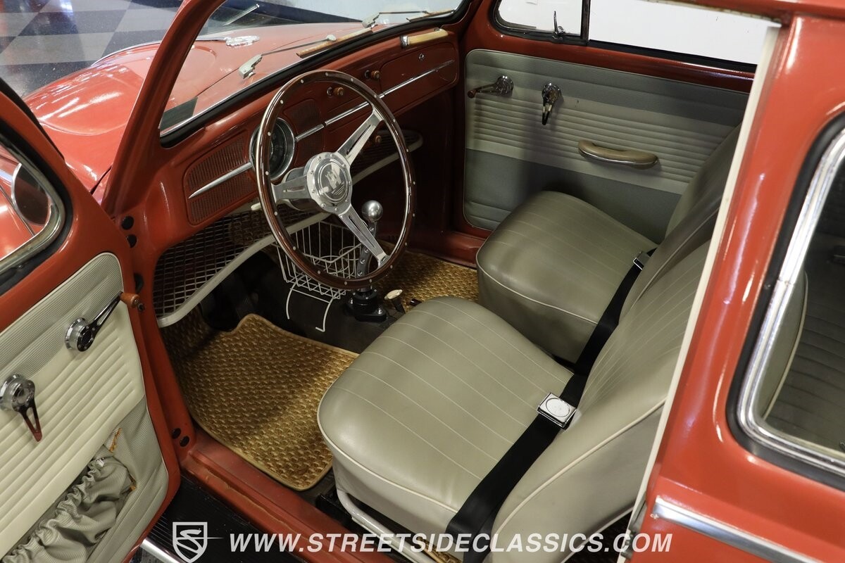 Volkswagen-Beetle-Classic-1960-Coupe-3