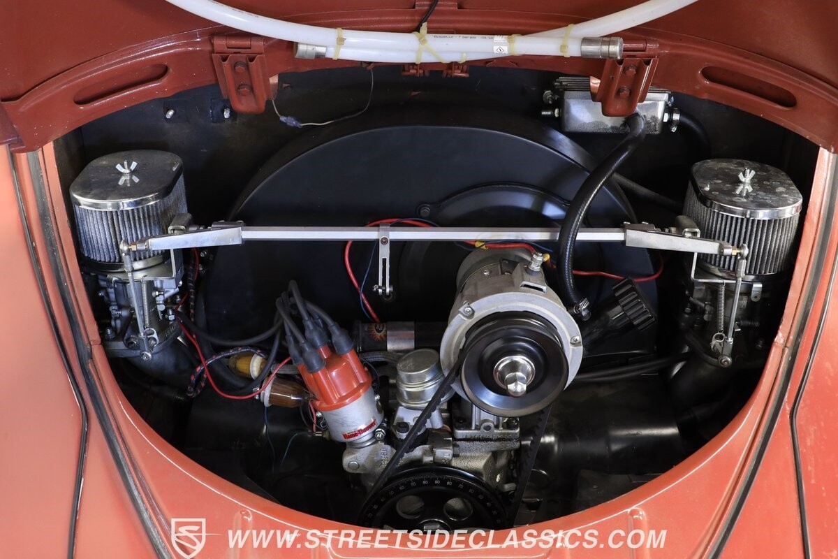 Volkswagen-Beetle-Classic-1960-Coupe-4