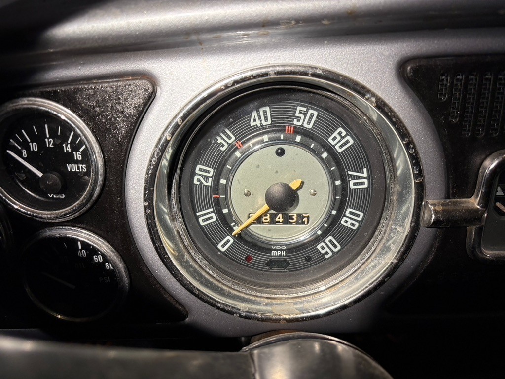 Volkswagen-Beetle-Classic-1966-Sedan-12