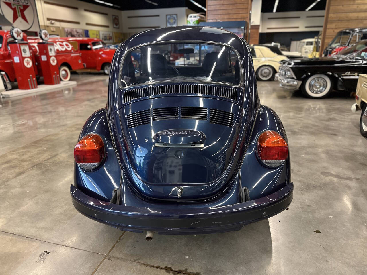 Volkswagen-Beetle-Classic-1968-Coupe-3