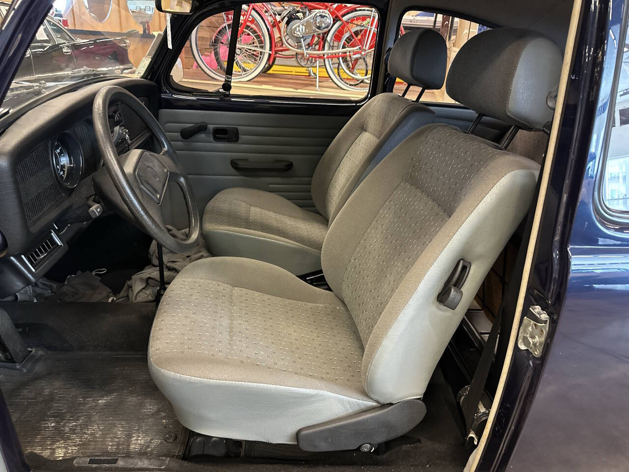 Volkswagen-Beetle-Classic-1968-Coupe-9