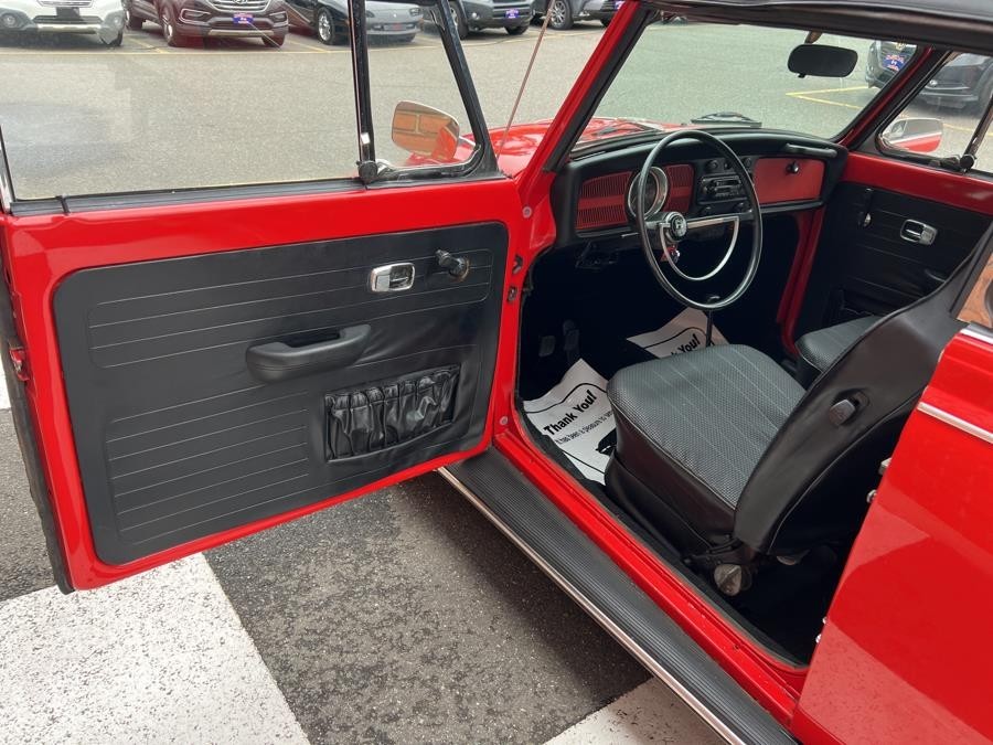 Volkswagen-Beetle-Classic-1969-Convertible-25