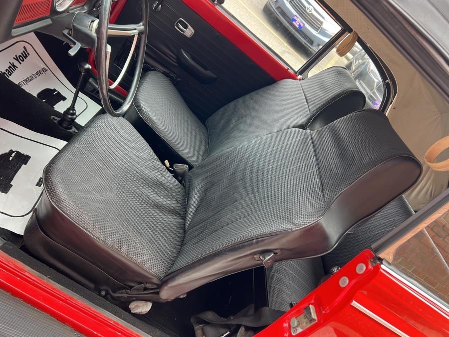 Volkswagen-Beetle-Classic-1969-Convertible-27