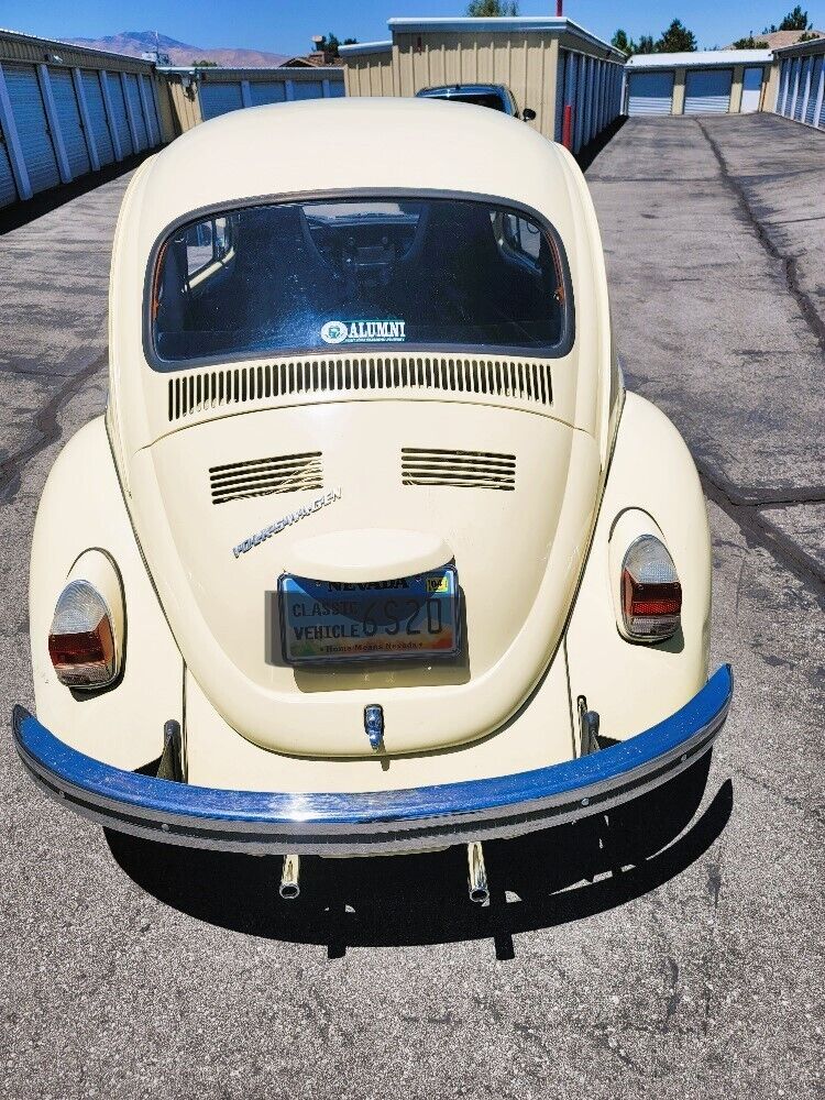 Volkswagen-Beetle-Classic-1970-Sedan-2