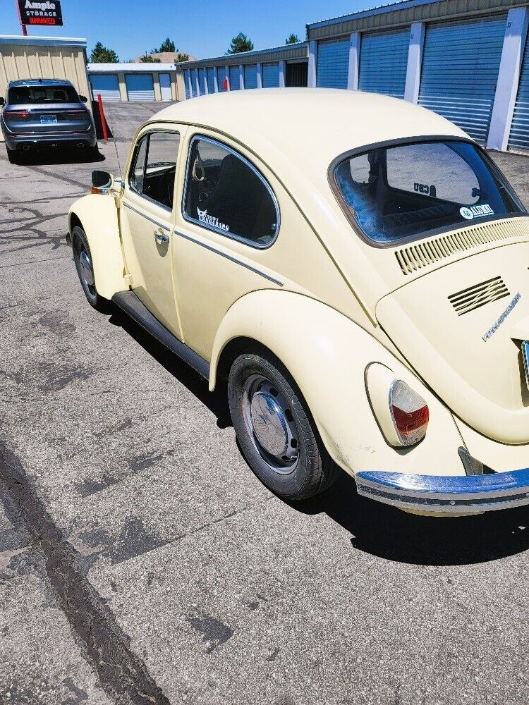 Volkswagen-Beetle-Classic-1970-Sedan-3