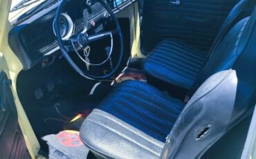 Volkswagen-Beetle-Classic-1970-Sedan-6