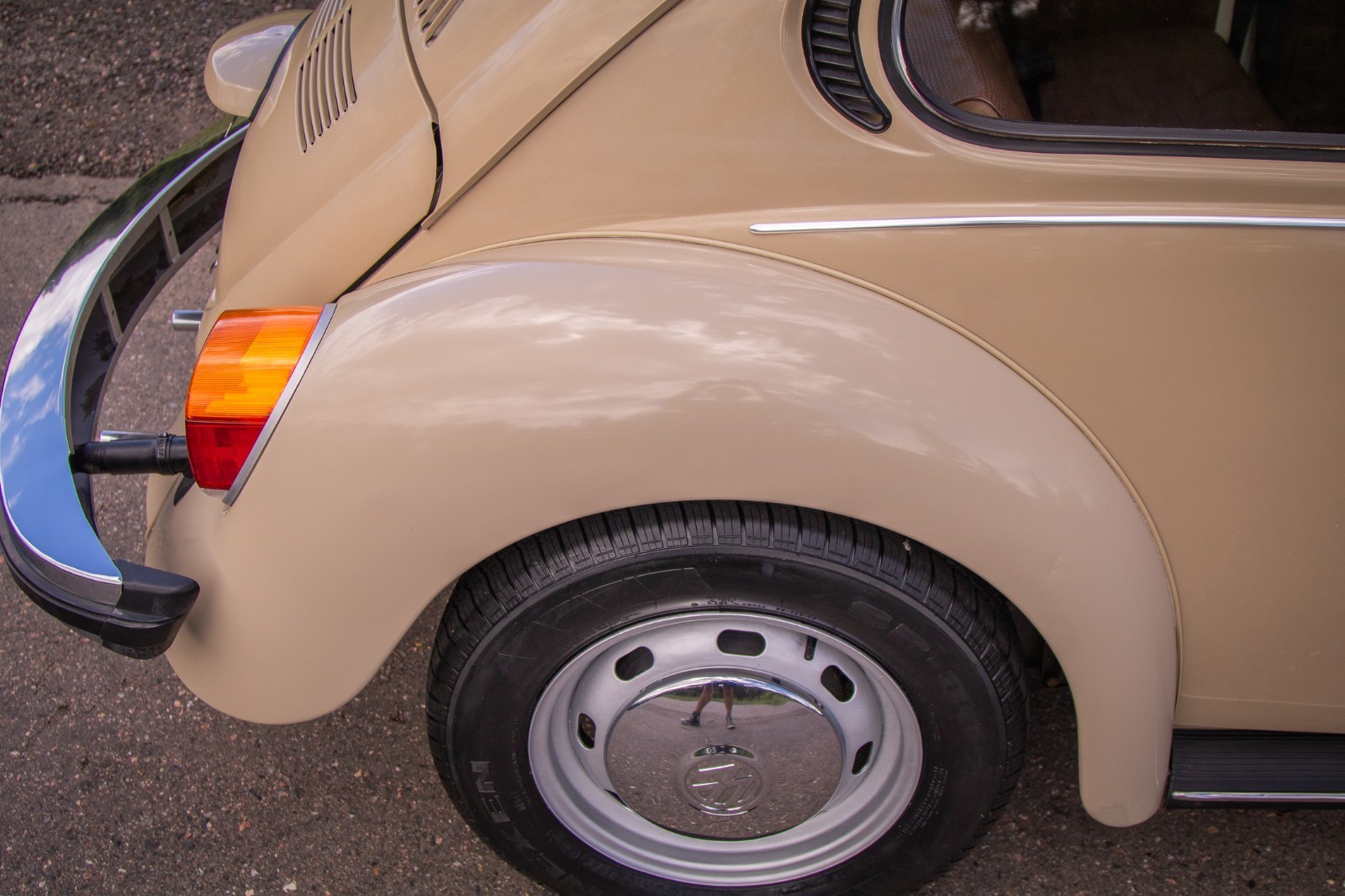 Volkswagen-Beetle-Classic-1974-Coupe-12