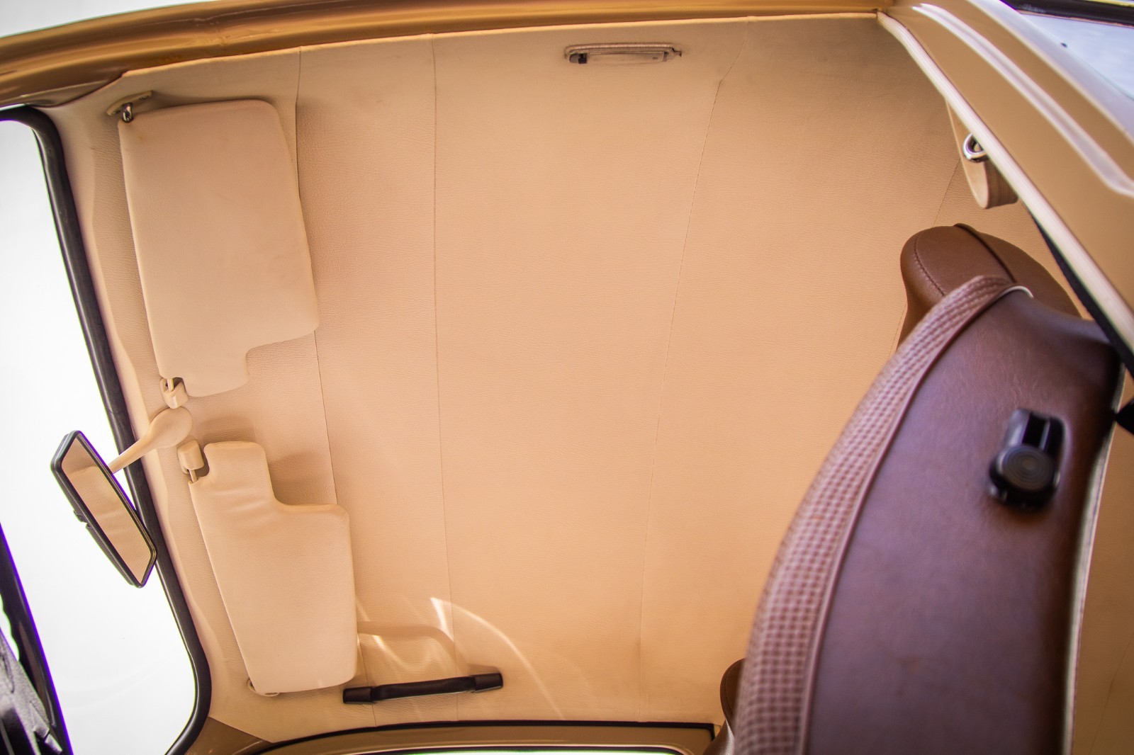 Volkswagen-Beetle-Classic-1974-Coupe-30