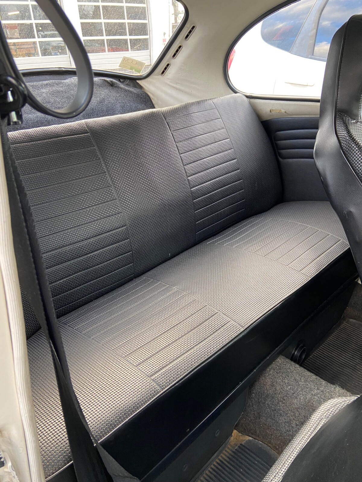 Volkswagen-Beetle-Classic-1974-Sedan-10