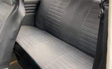 Volkswagen-Beetle-Classic-1974-Sedan-11