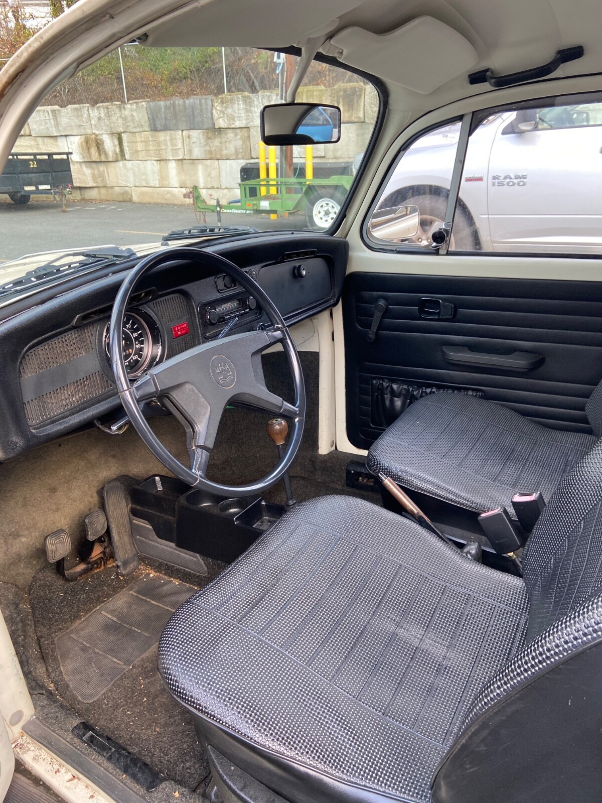 Volkswagen-Beetle-Classic-1974-Sedan-6
