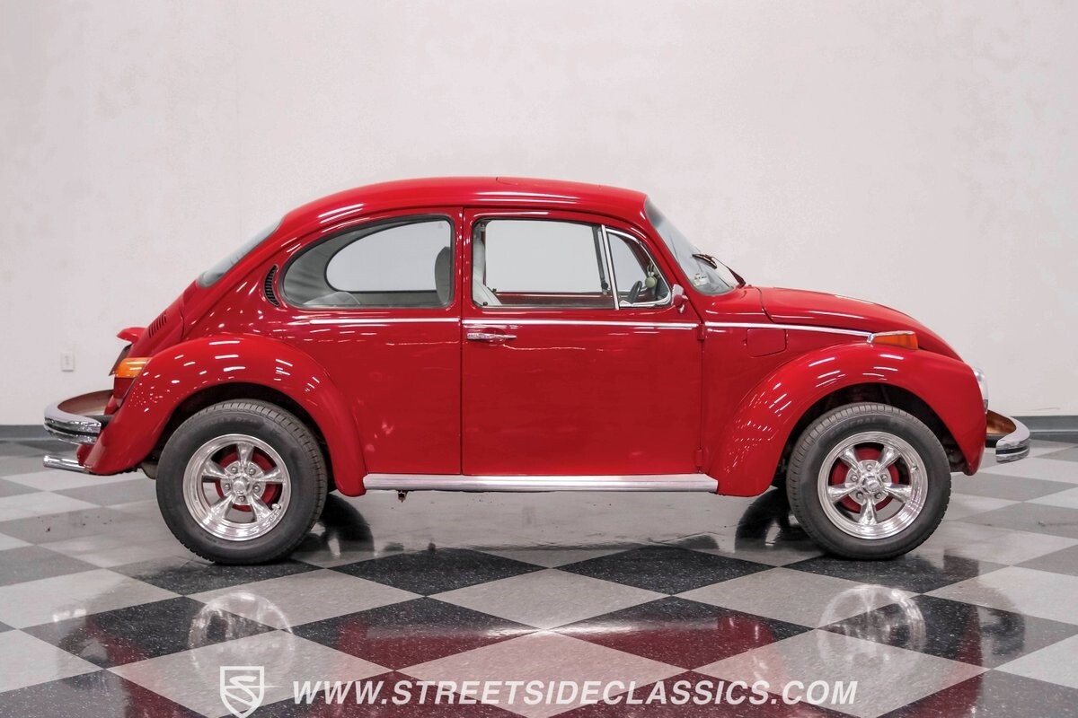 Volkswagen-Beetle-New-1975-Coupe-10