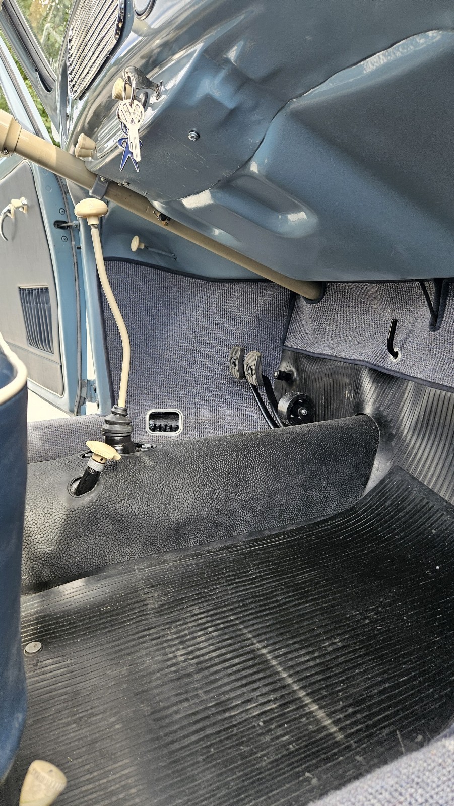 Volkswagen-Beetle-Pre-1980-1956-23