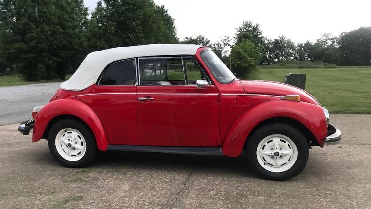 Volkswagen-Beetle-cabrio-1977-Red-BlackWhite-1