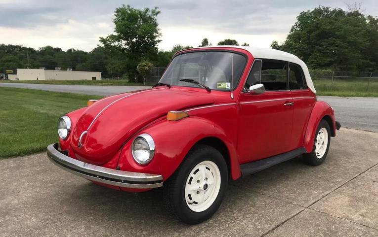 Volkswagen-Beetle-cabrio-1977-Red-BlackWhite-2
