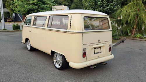 Volkswagen-Bus-1969-Tan-Brown-15