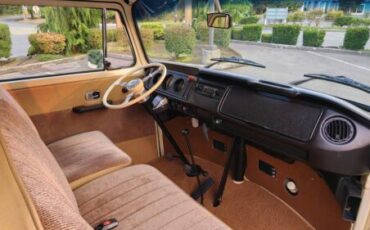 Volkswagen-Bus-1969-Tan-Brown-8