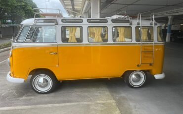 Volkswagen-Bus-1972-YellowWhite-White-3