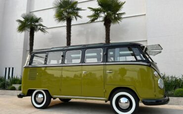 Volkswagen-Bus-1975-GreenBlack-Plaid-11