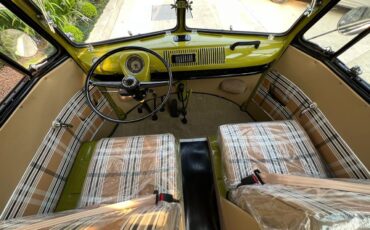 Volkswagen-Bus-1975-GreenBlack-Plaid-14