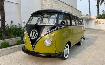 Volkswagen-Bus-1975-GreenBlack-Plaid-20