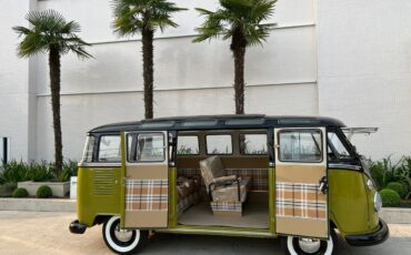 Volkswagen-Bus-1975-GreenBlack-Plaid-9