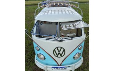 Volkswagen-Bus-1975-Turquoise-amp-White-Tan-2