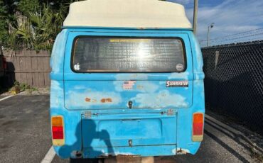 Volkswagen-Bus-1977-Blue-12