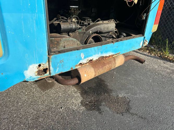 Volkswagen-Bus-1977-Blue-7