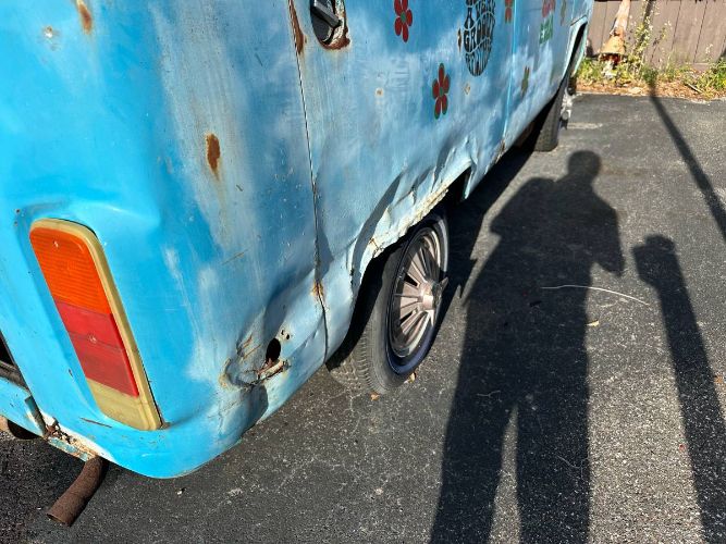 Volkswagen-Bus-1977-Blue-8
