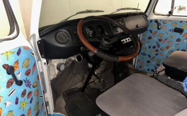 Volkswagen-Bus-1977-Blue-White-Gray-29
