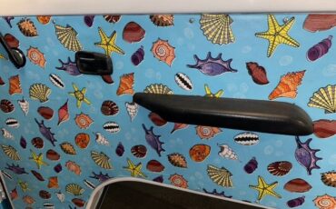 Volkswagen-Bus-1977-Blue-White-Gray-30