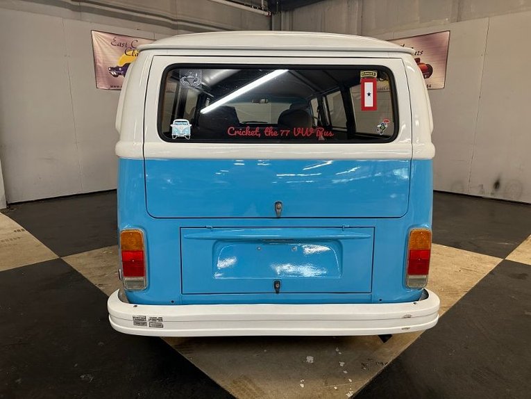 Volkswagen-Bus-1977-Blue-White-Gray-31