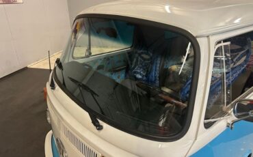 Volkswagen-Bus-1977-Blue-White-Gray-7