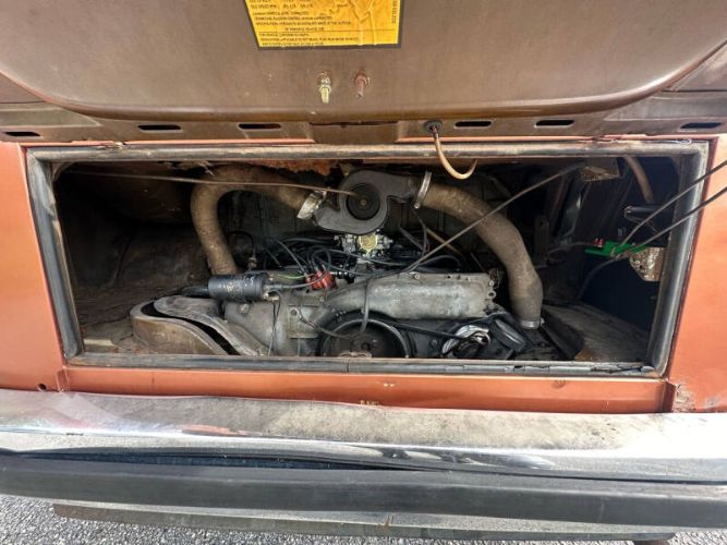 Volkswagen-Bus-1977-Cinnamon-Gray-16