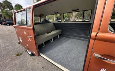 Volkswagen-Bus-1977-Cinnamon-Gray-17