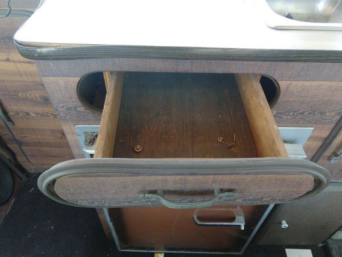 Volkswagen-Bus-1978-14