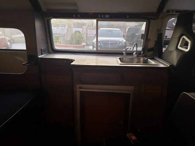 Volkswagen-Bus-1978-24