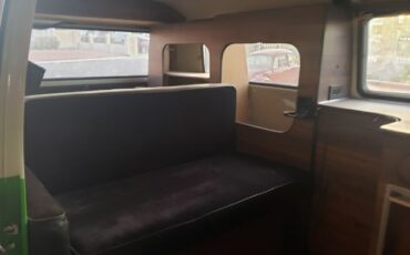 Volkswagen-Bus-1978-25