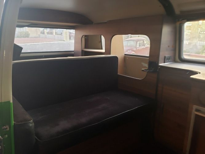 Volkswagen-Bus-1978-25