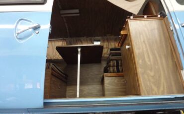 Volkswagen-Bus-1978-Blue-2