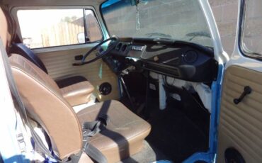 Volkswagen-Bus-1978-Blue-8