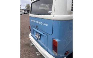 Volkswagen-Bus-1978-Blue-White-1