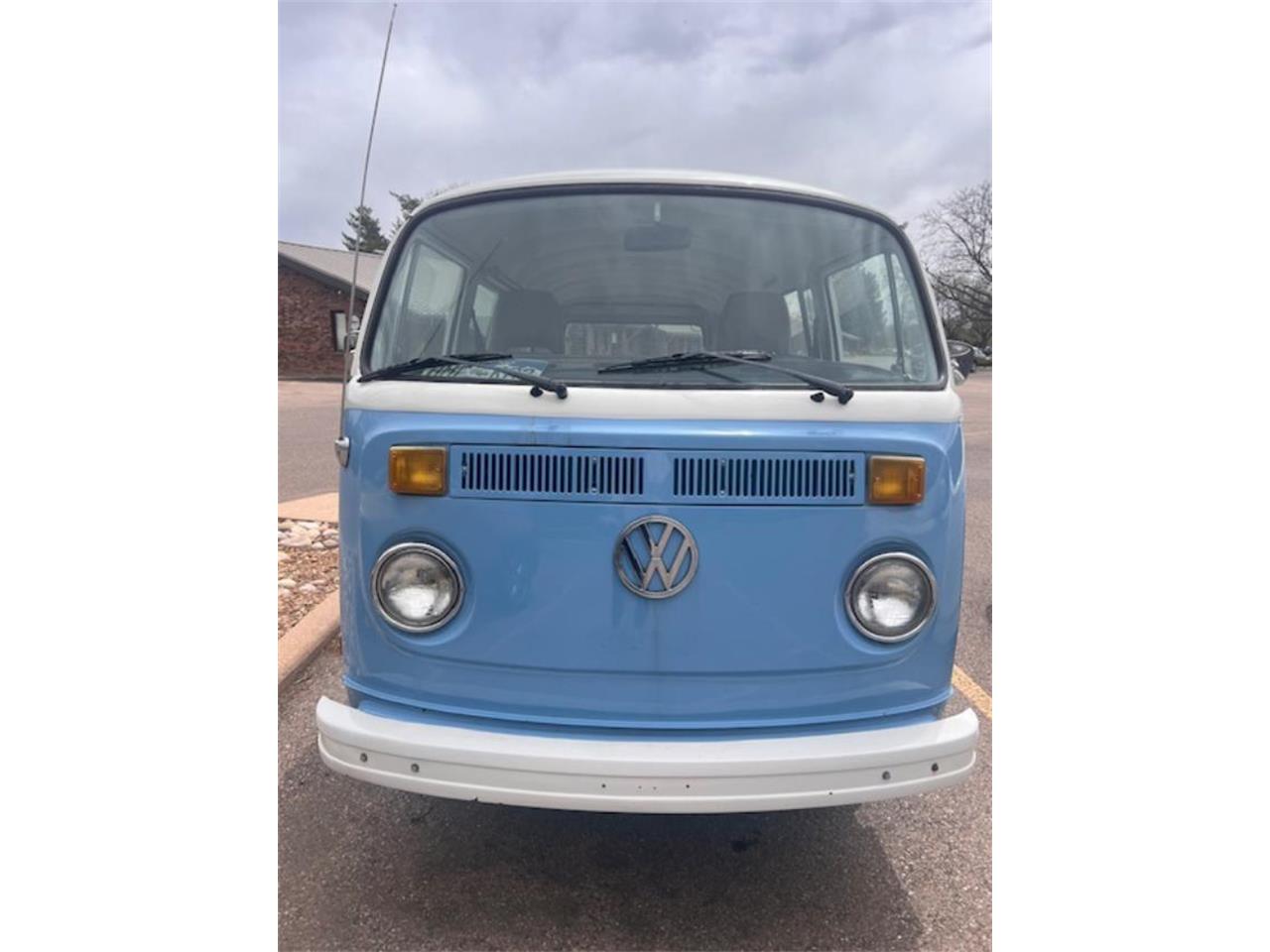 Volkswagen-Bus-1978-Blue-White-10