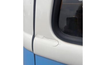 Volkswagen-Bus-1978-Blue-White-11