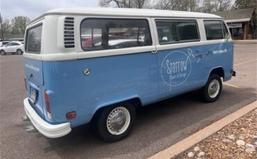 Volkswagen-Bus-1978-Blue-White